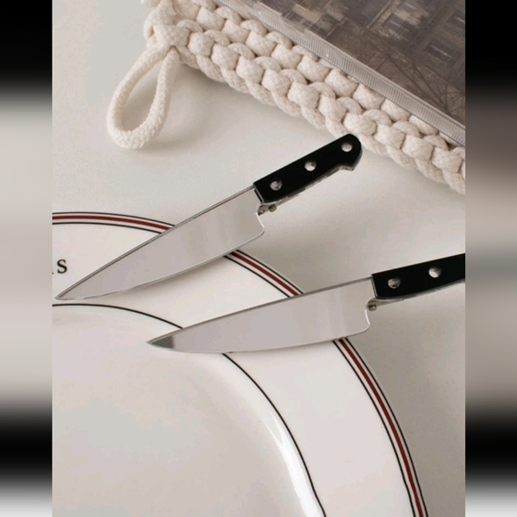 2 Butcher Knife Hairclips - Picture 15 of 16